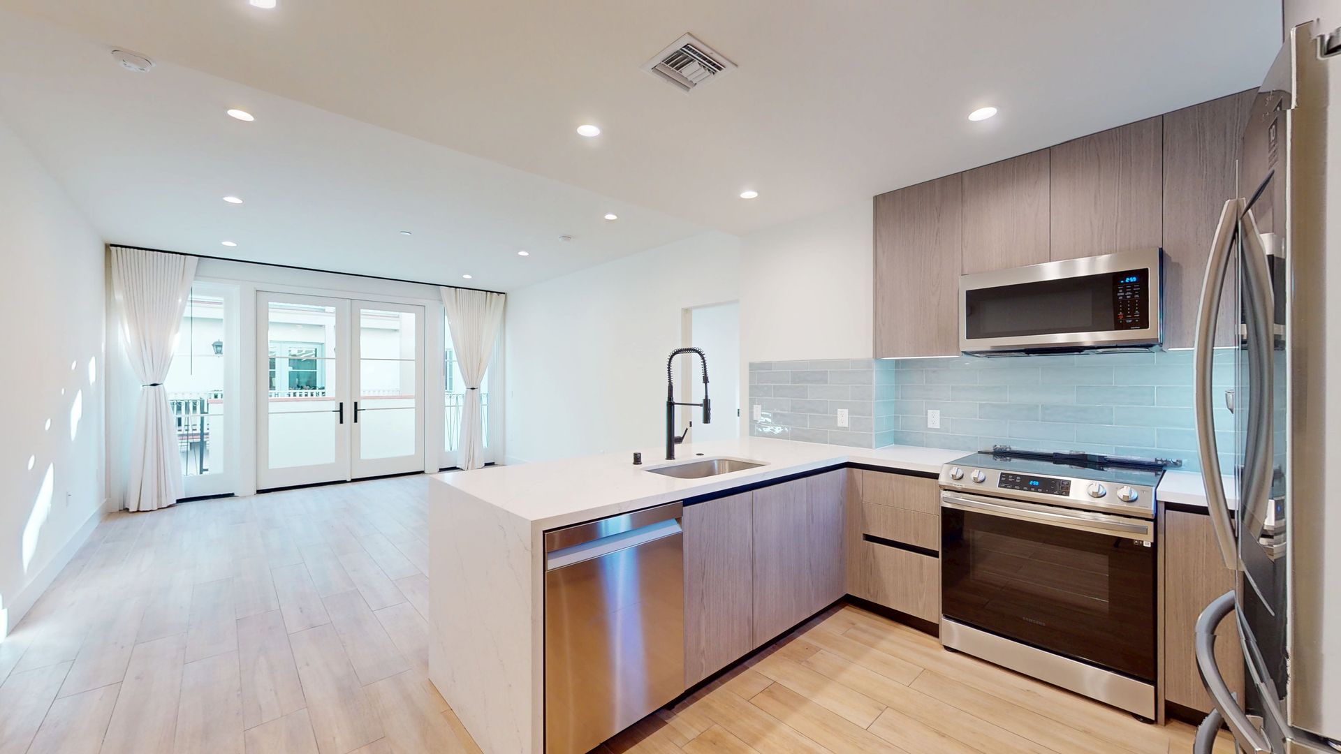 Pasadena Apartment: 645 E. Union Street