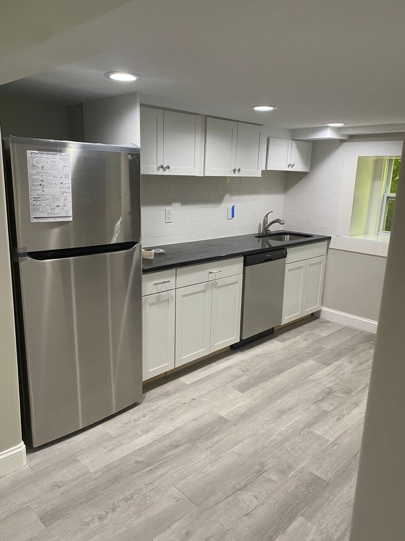 Plymouth Meeting Apartment: 14 E. Germantown Pike - Unit 6