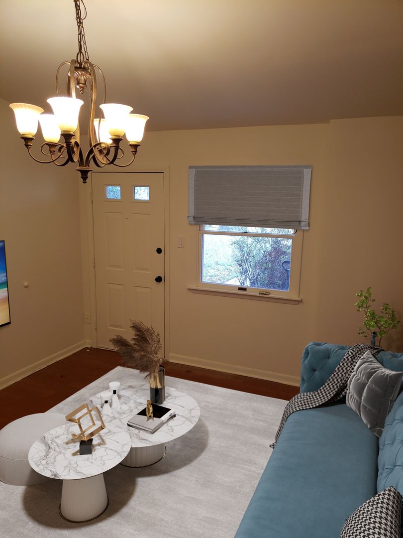 Hatfield Apartment: 2042 Lenhart Rd.