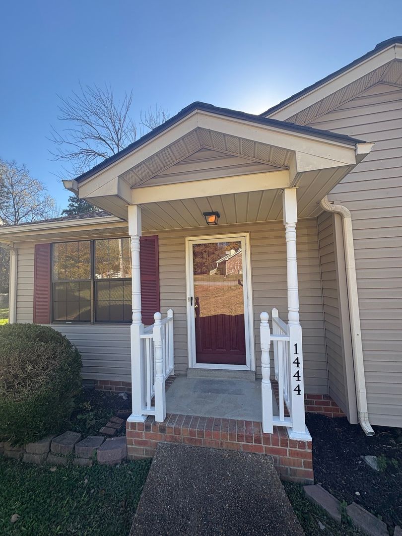 Nashville House: 1444 Rice Hill Circle