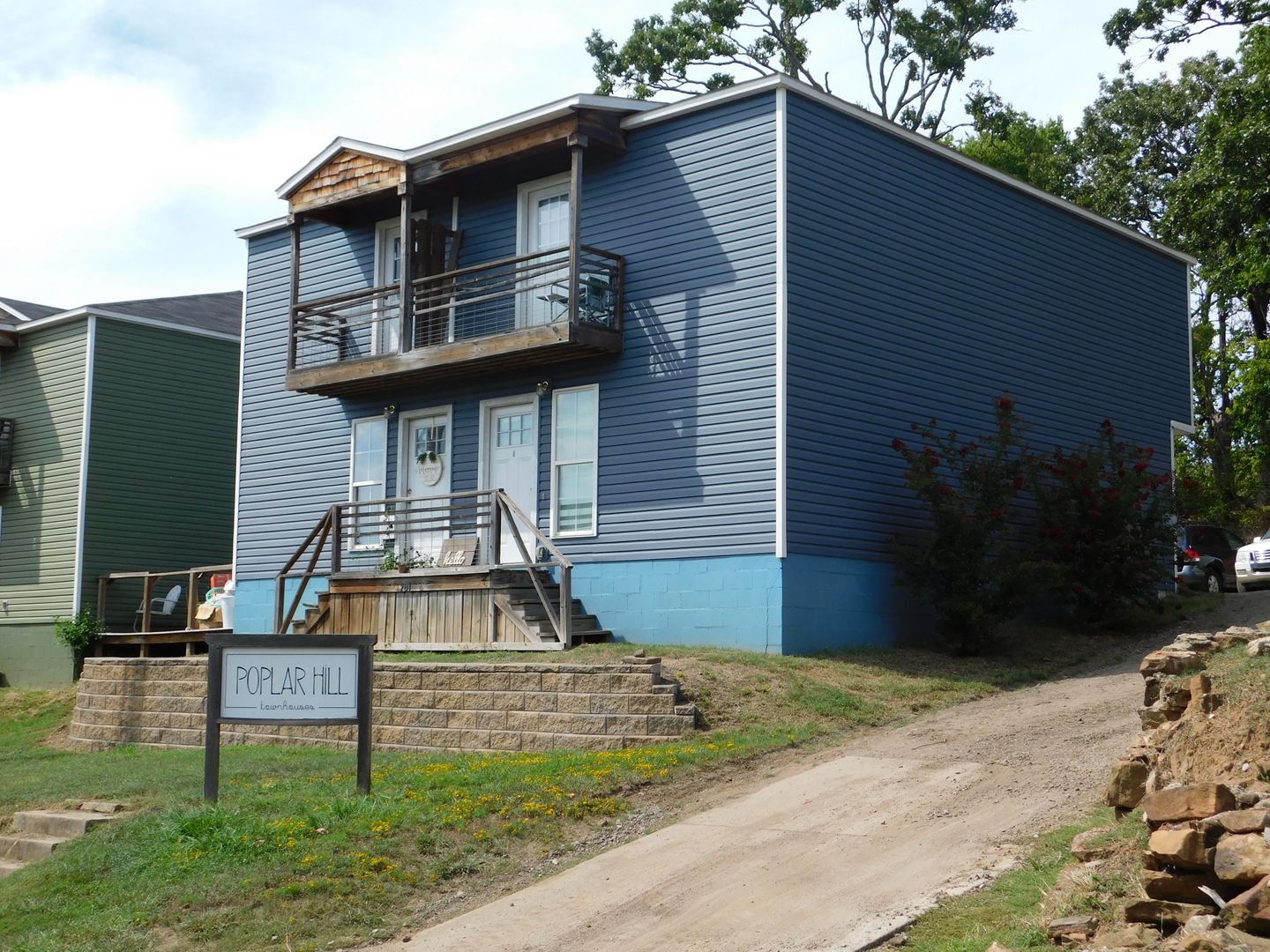 Van Buren Apartment: 629-701 Poplar Street