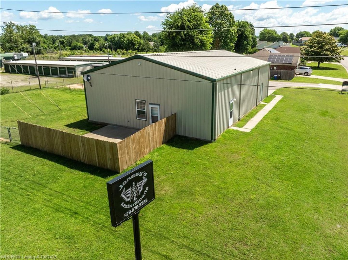 Van Buren House: 1324 Sandstone Drive - Warehouse