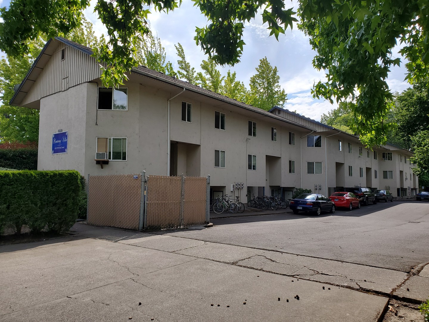 Corvallis Apartment: 410 NW 8th St