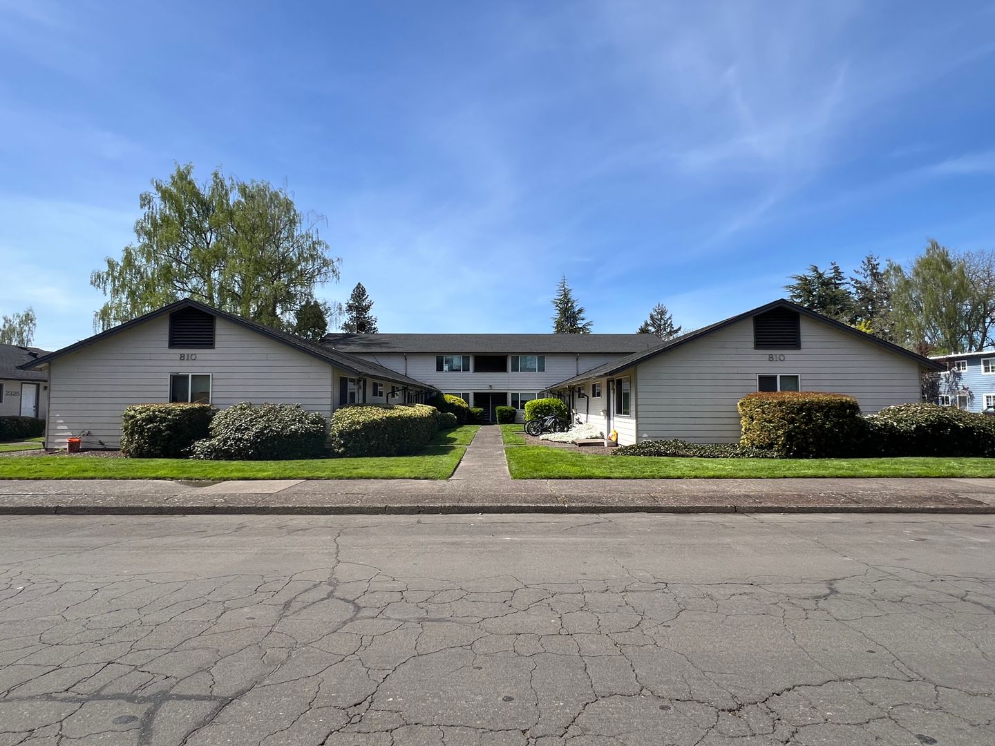Corvallis Apartment: 810 NW 23rd St