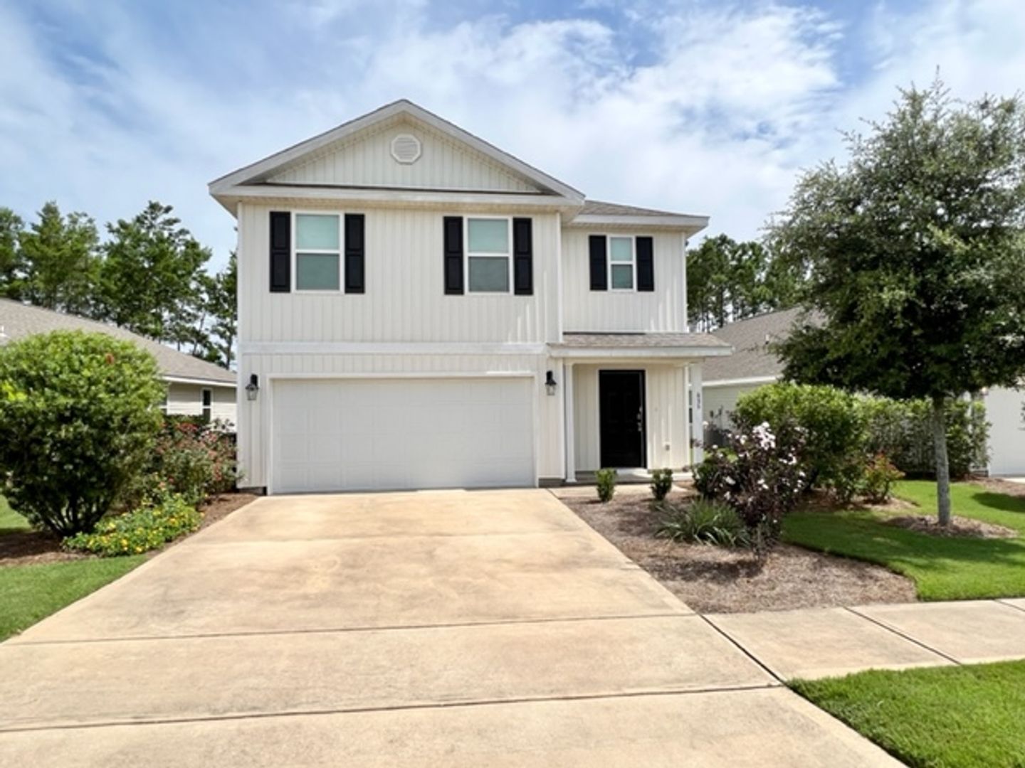 Freeport House: 635 Earl Godwin Road