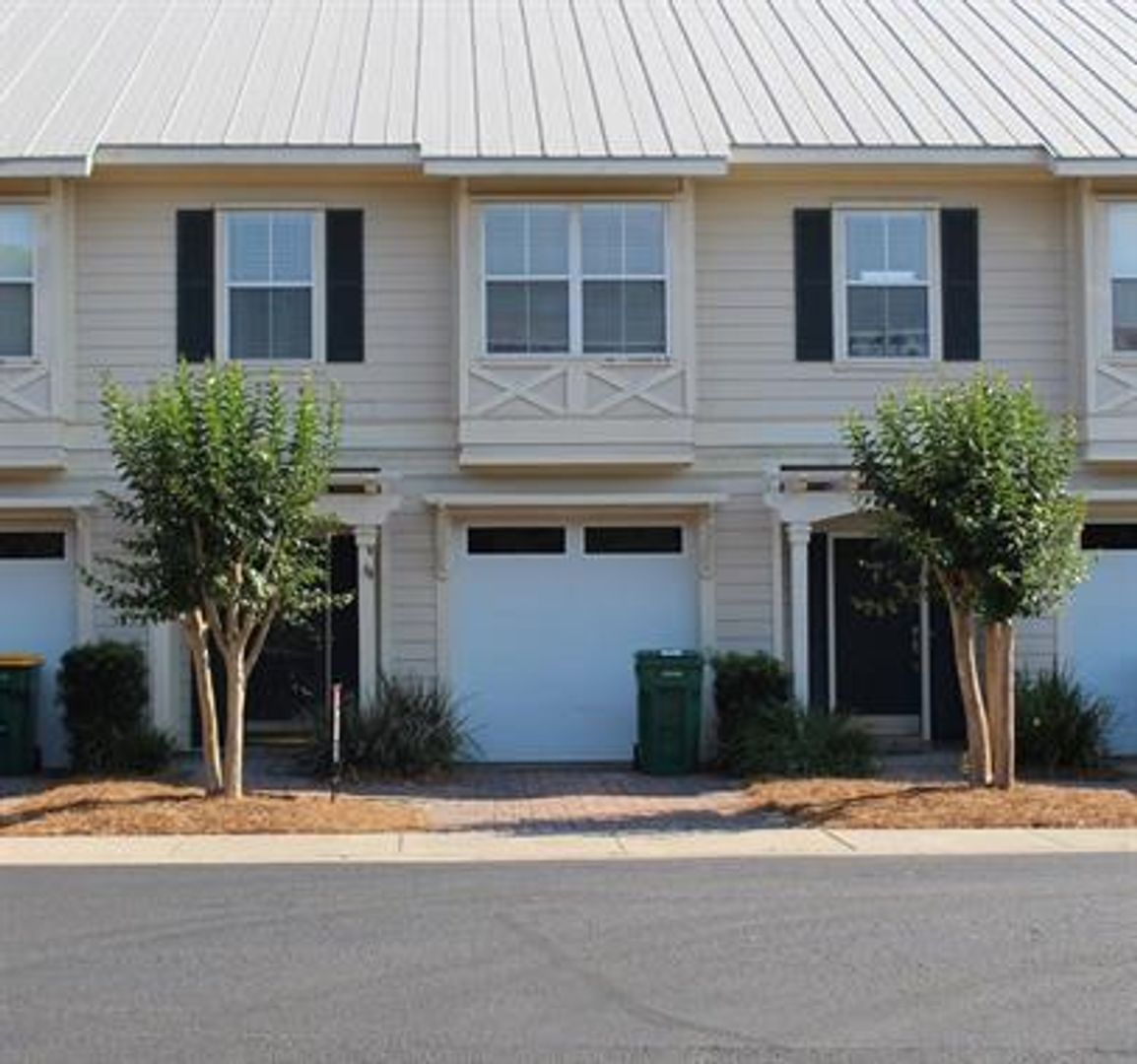 Destin Townhome: 311 Mattie M Kelly Boulevard