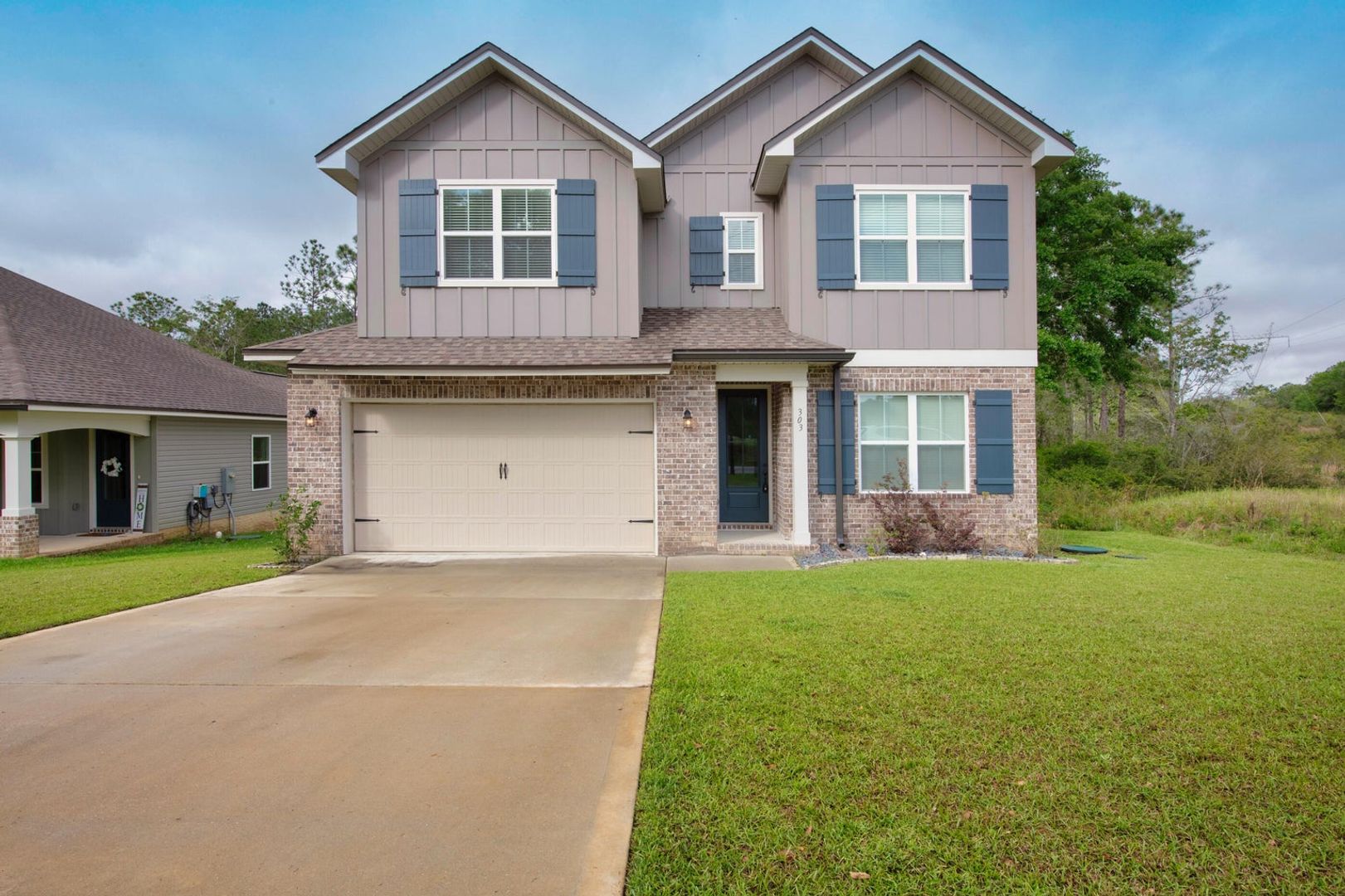 Crestview House: 303 Key Lime Place