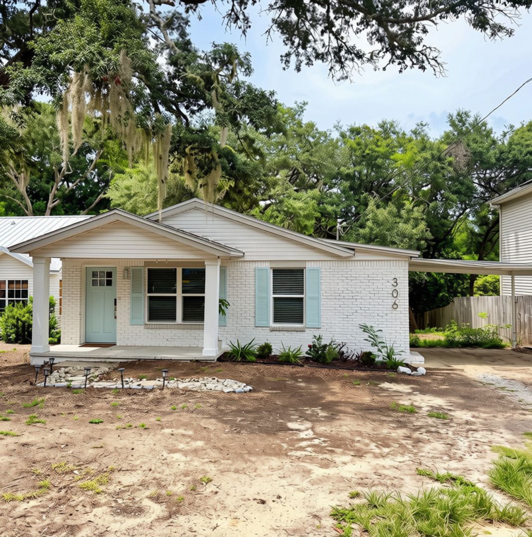 Niceville House: 306 Florida Street