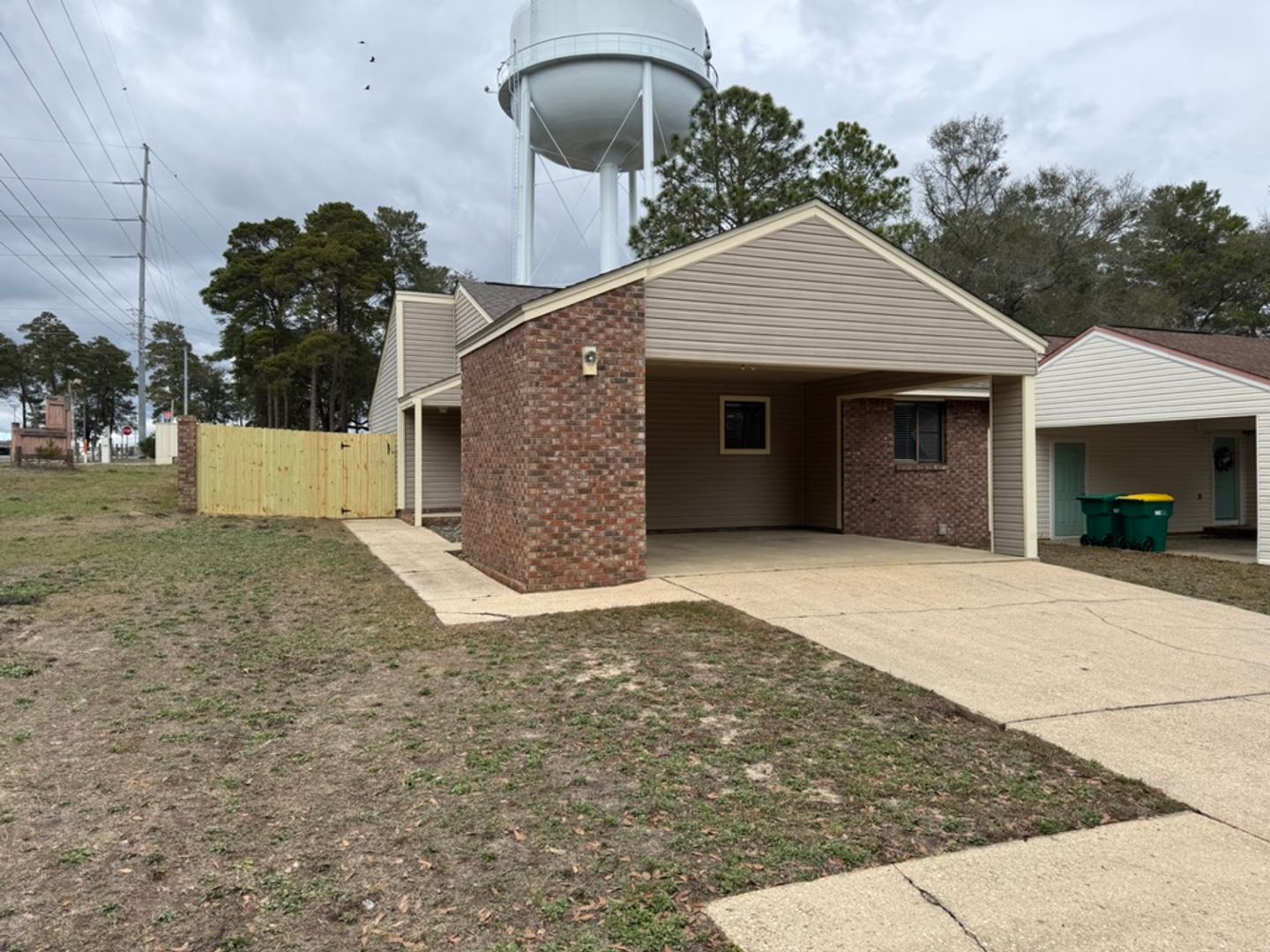 Niceville House: 201 Bartonwood Court