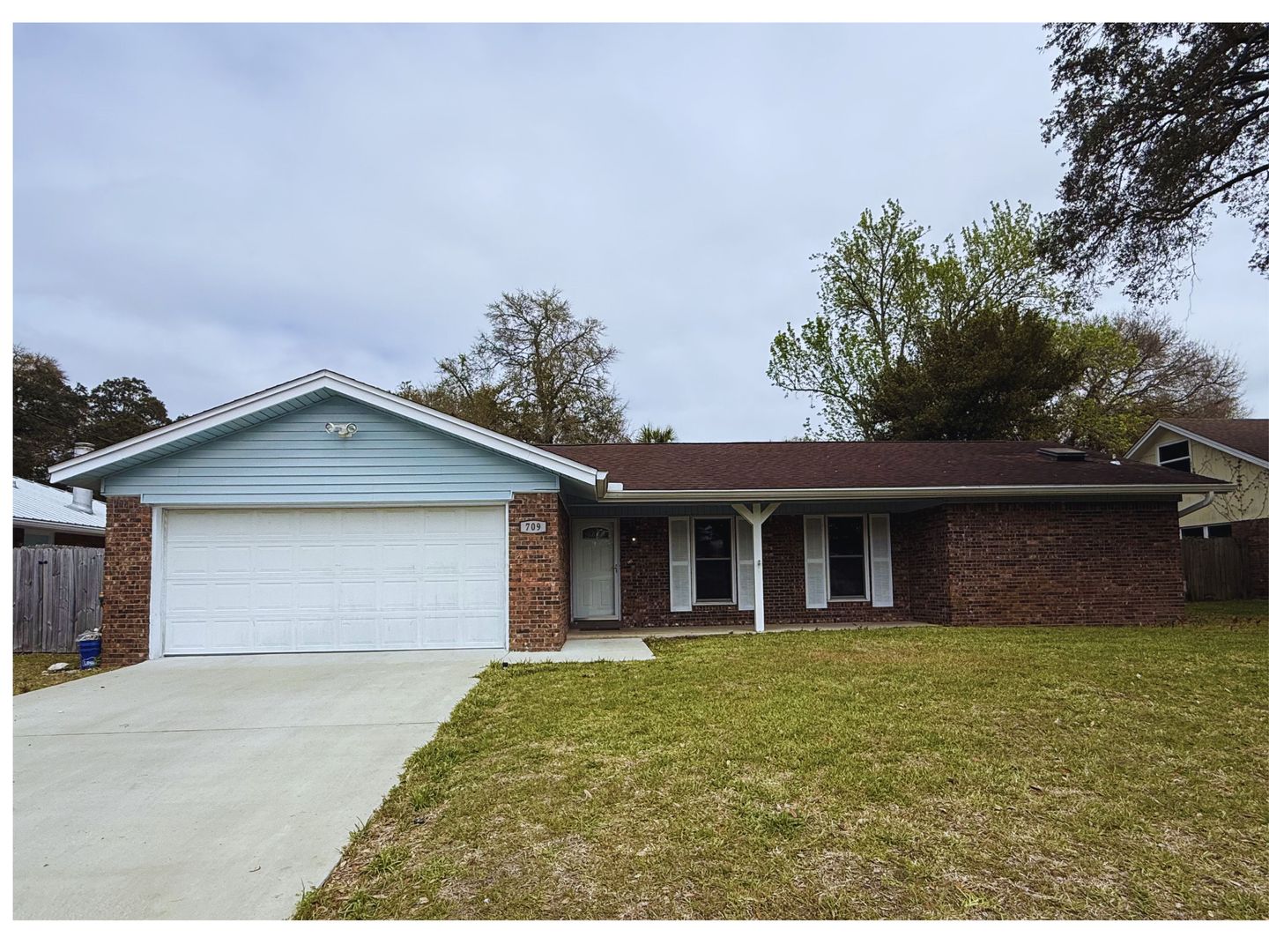 Fort Walton Beach House: 709 Osage Dr