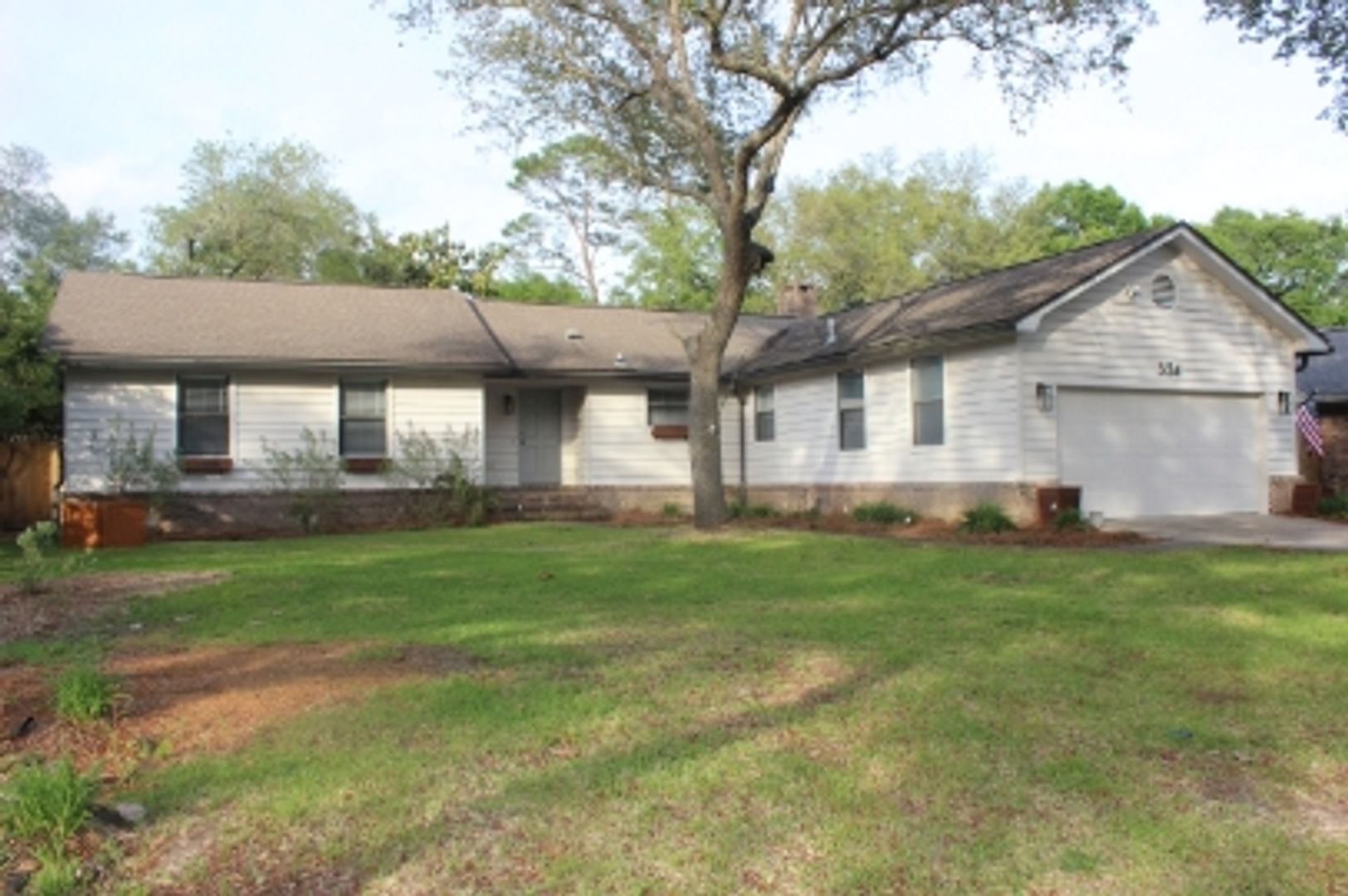 Niceville House: 334 Jamaica Way