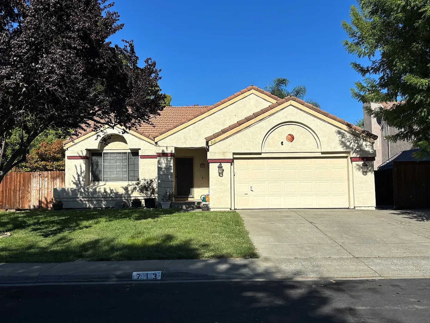 Vacaville House: 713 Antrim Lane