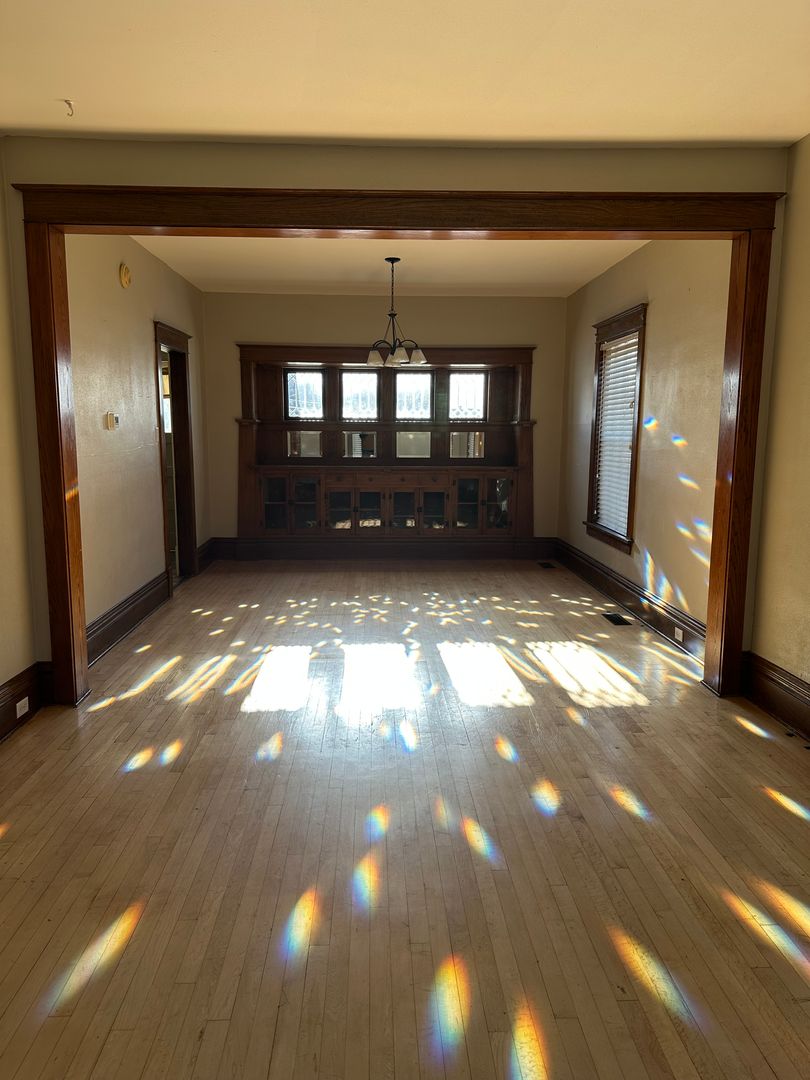 Valley City Apartment: 139/141 6th St NW