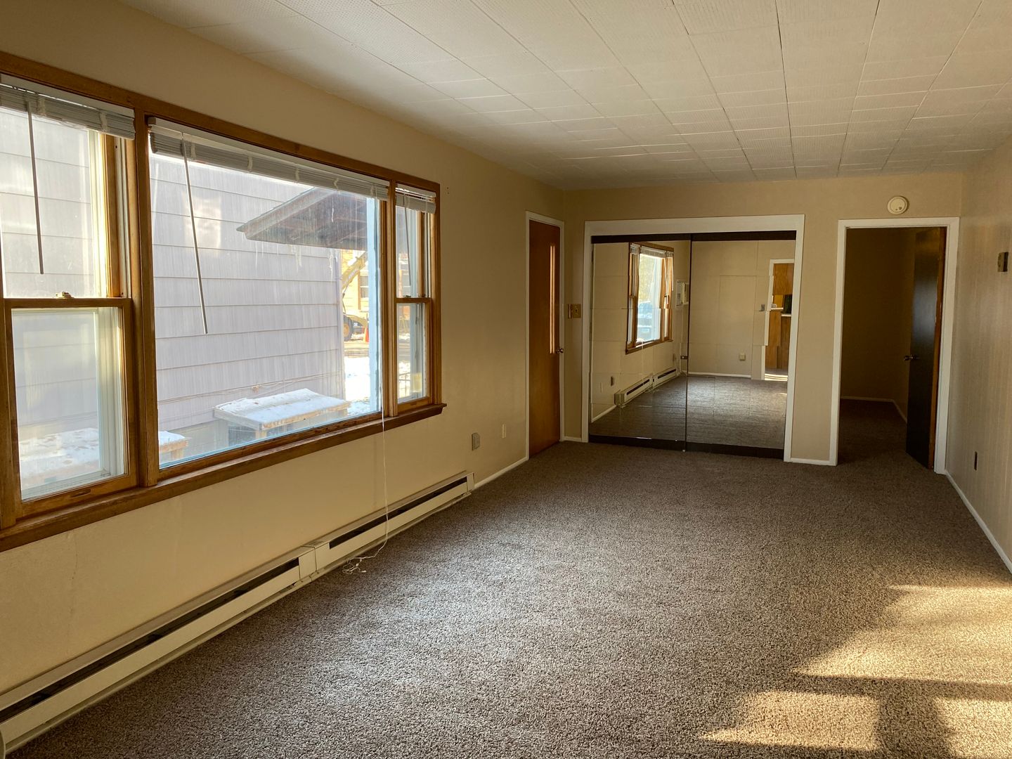 Valley City Apartment: 217 Central Ave S