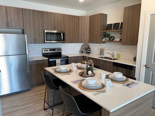 Limited-Time Offer! September Special - Enjoy 2 Months FREE or take advantage of our Reduced Effective Rate option as advertised (up to three months’ rent value). Ask us how it works!