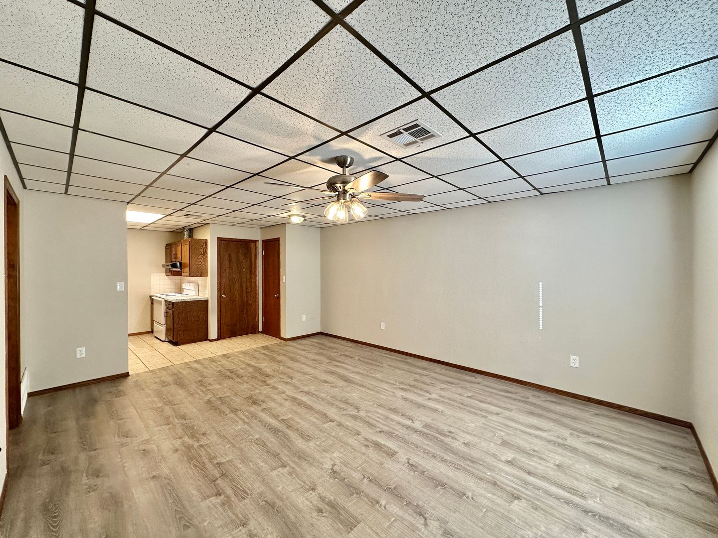 Lawton Apartment: 4647 West Gore