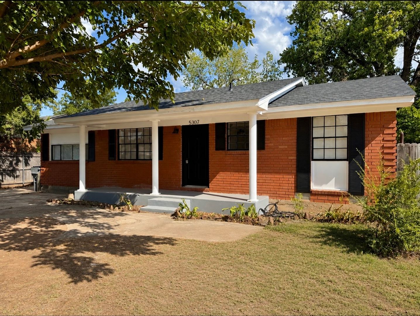 Lawton House: 5307 NW Ash