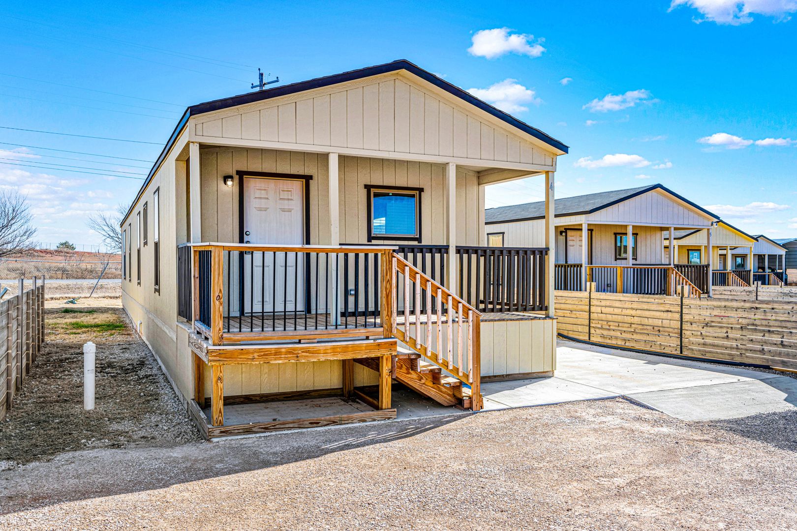 Lawton Apartment: 2301 SW Sheridan Rd