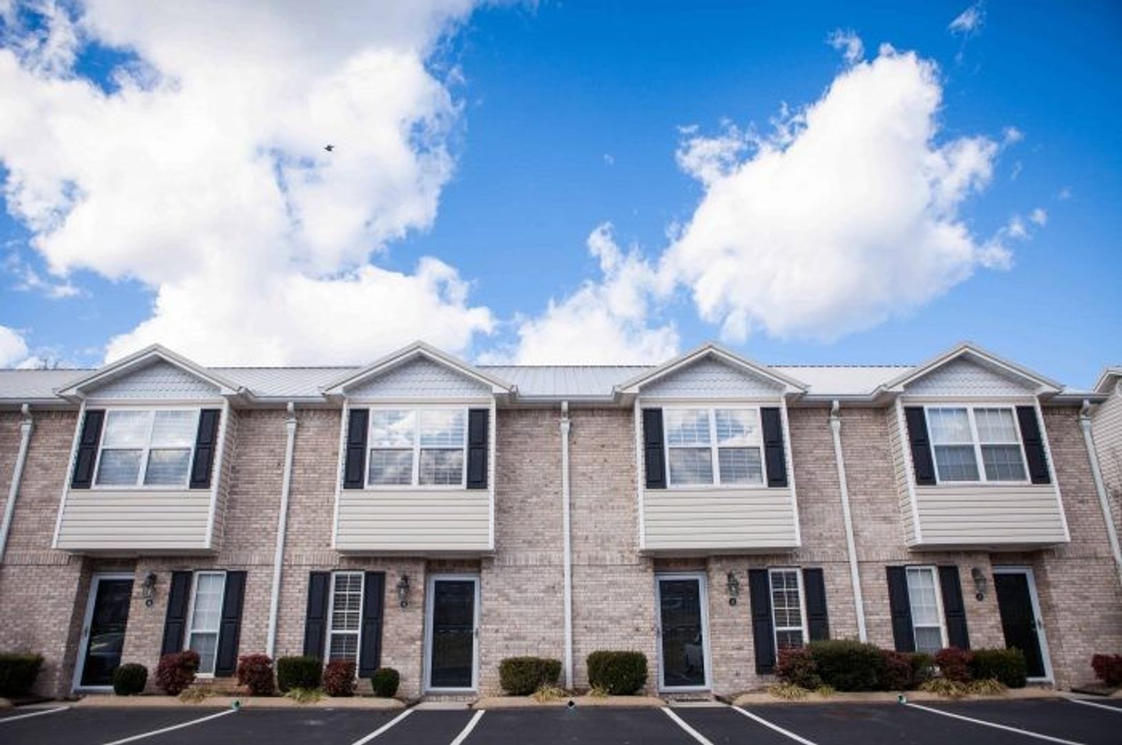 Hixson Apartment: 8663 Camp Columbus Rd