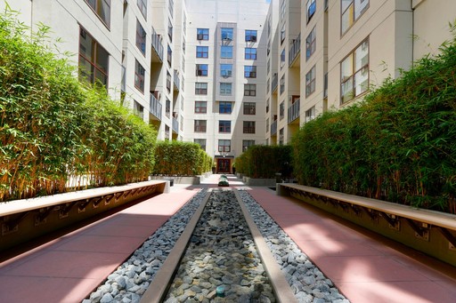 East Village 2 bedroom 2 bath condo in Metrome! – photo 1