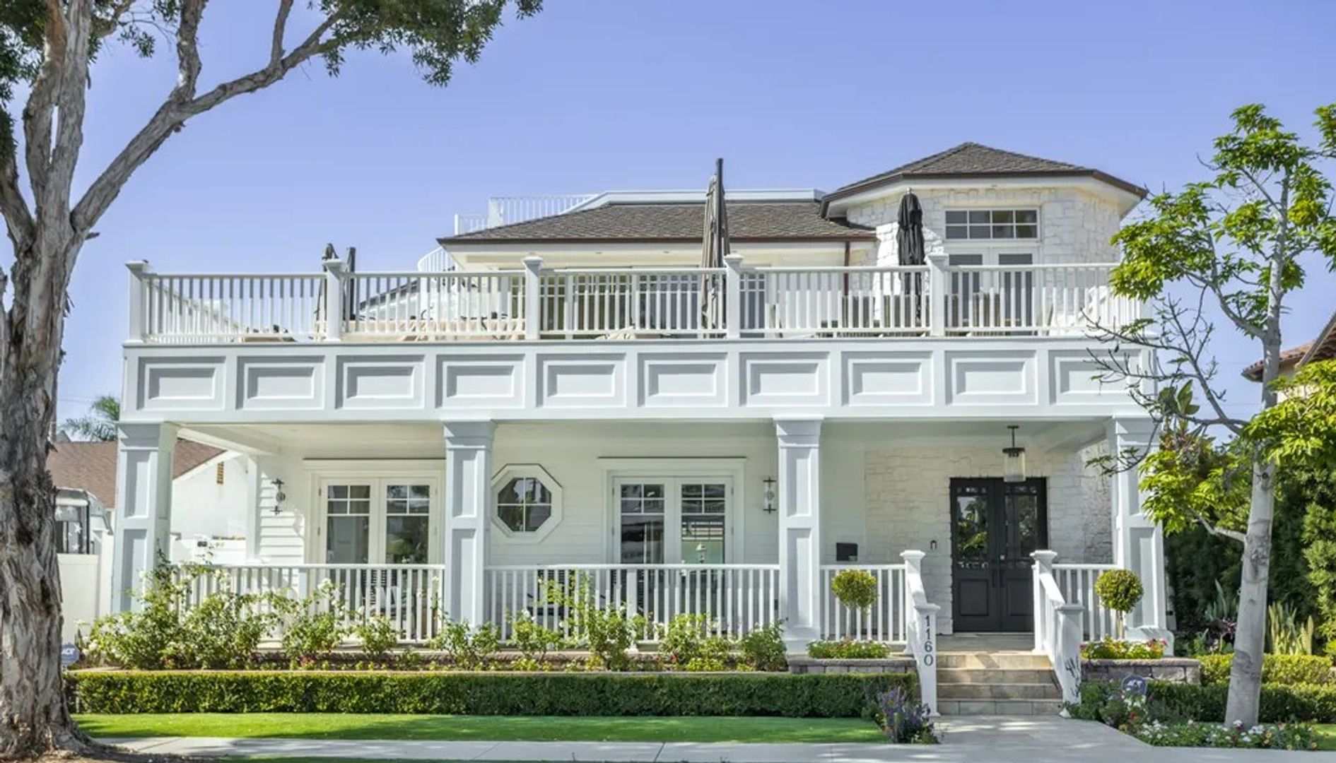 Coronado Apartment: 1160 Pine Street