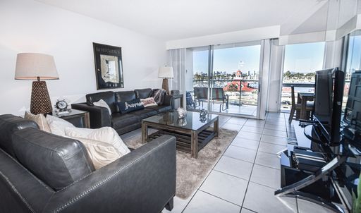 Vacation rental at La Playa tower in Coronado Shores! – photo 1