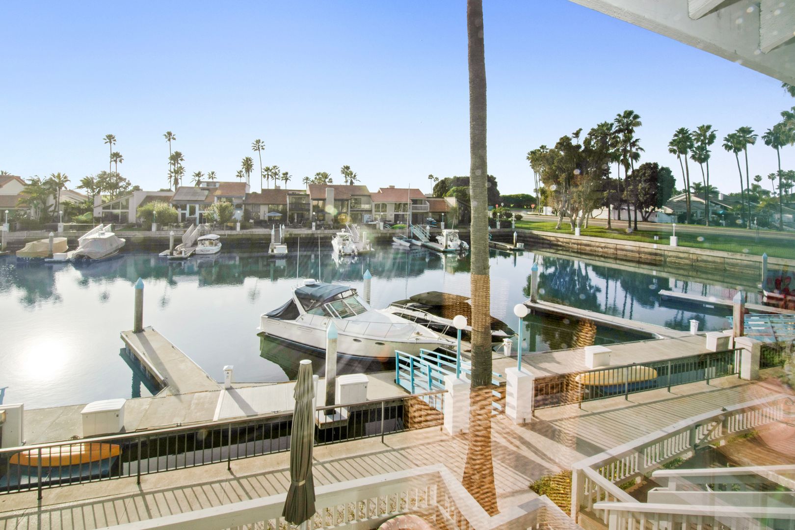 Coronado Apartment: 92 Kingston Ct