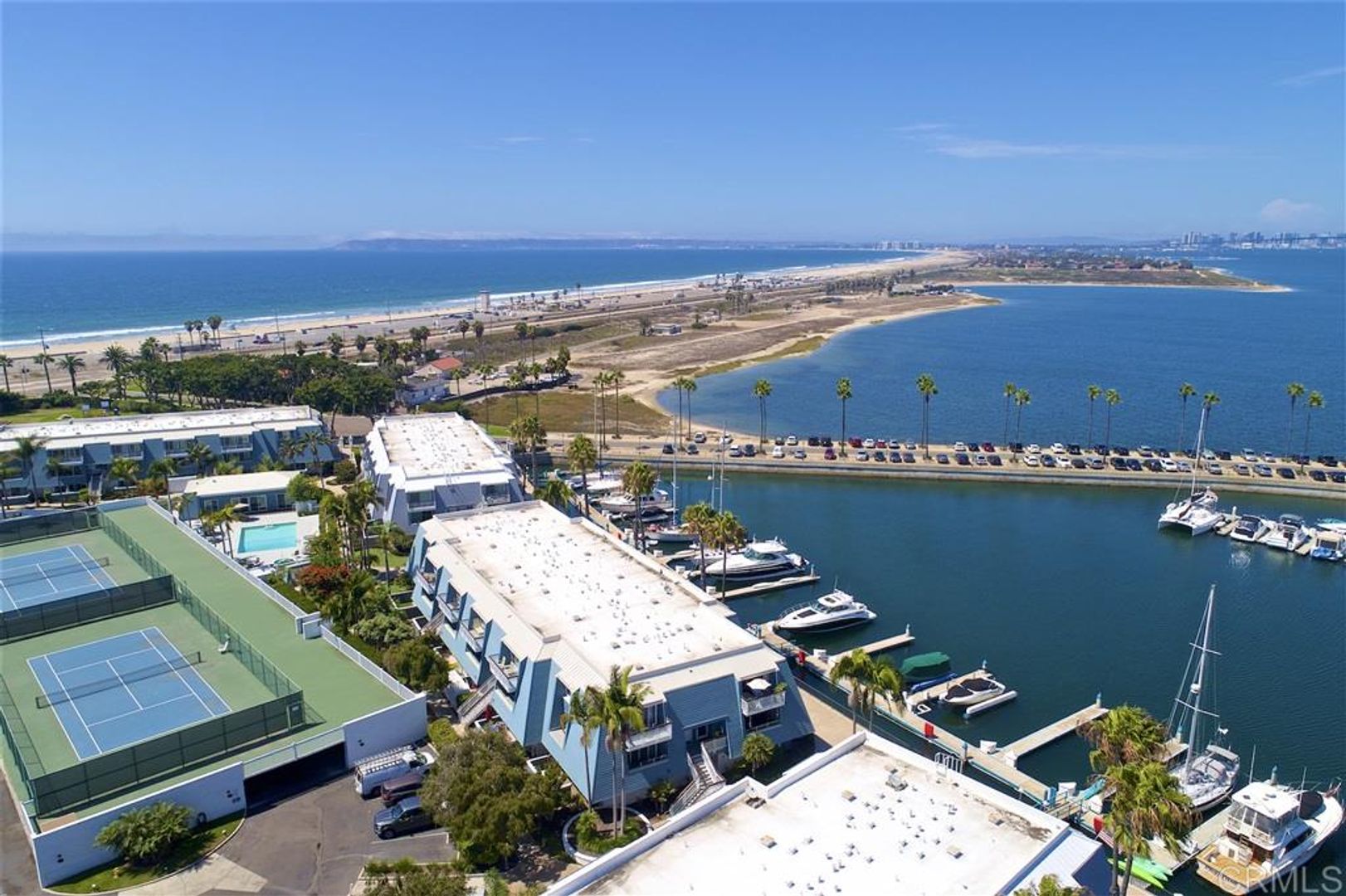 Coronado Apartment: 44 Montego Court