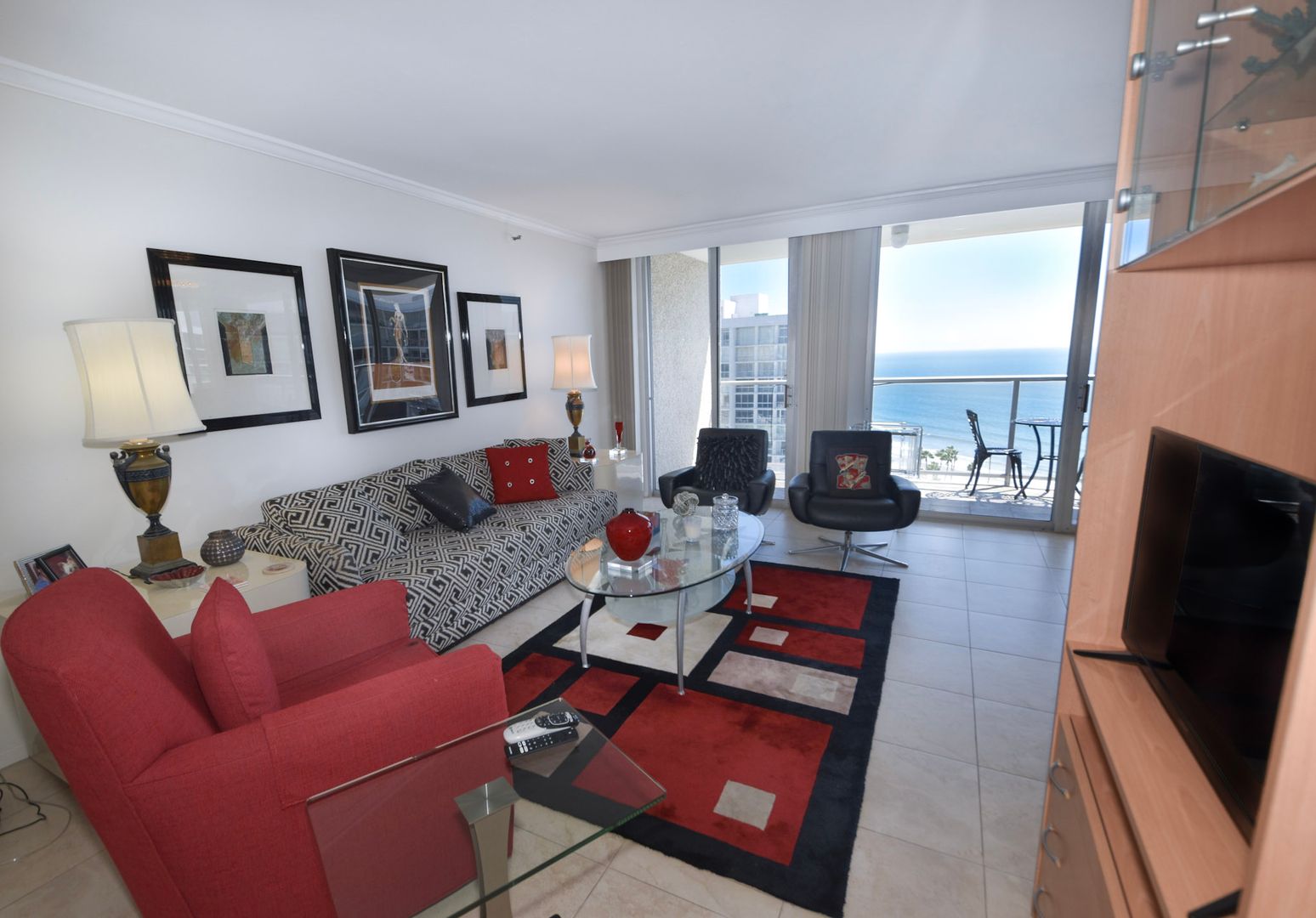 Coronado Apartment: 1750 Avenida Del Mundo #1508