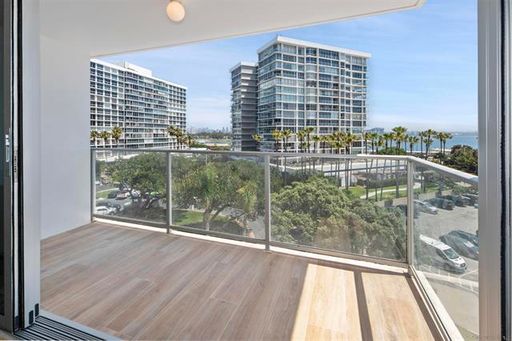 Vacation Rental in Coronado Shores at El Camino Tower – photo 1