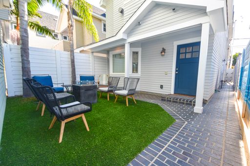 Vacation Rental in the Heart of the Village. – photo 1