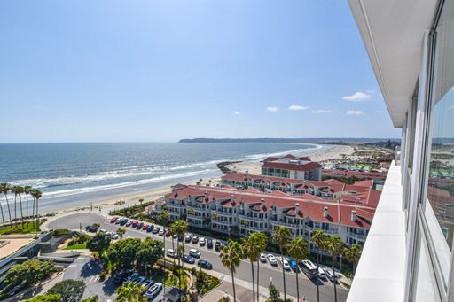 Vacation Rental at La Playa in Coronado Shores – photo 1