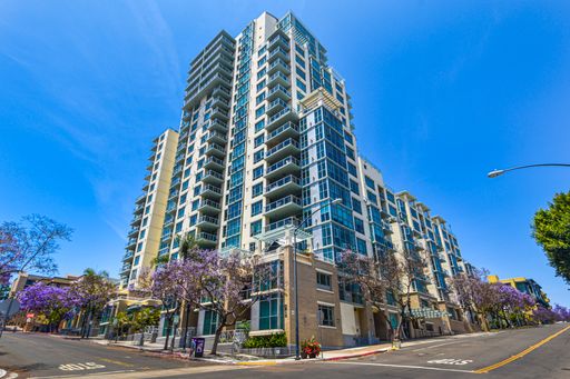Available Furnished Unit Now at Discovery Building in Downtown San Diego – photo 1