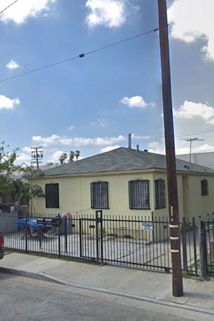 East Los Angeles Apartment: 1231 S. Duncan Ave