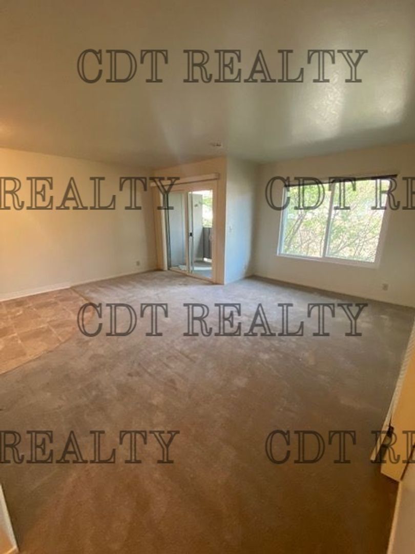 Salinas Apartment: 635 Palma Drive