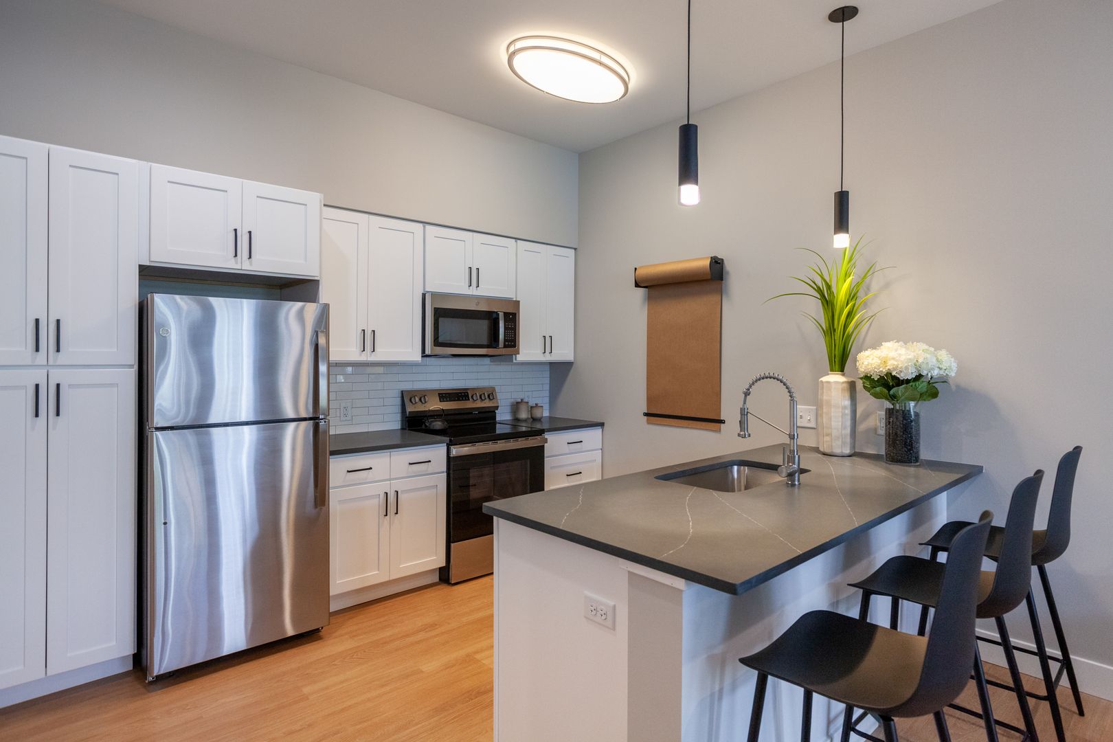 Windsor Apartment: 150 Broad Street