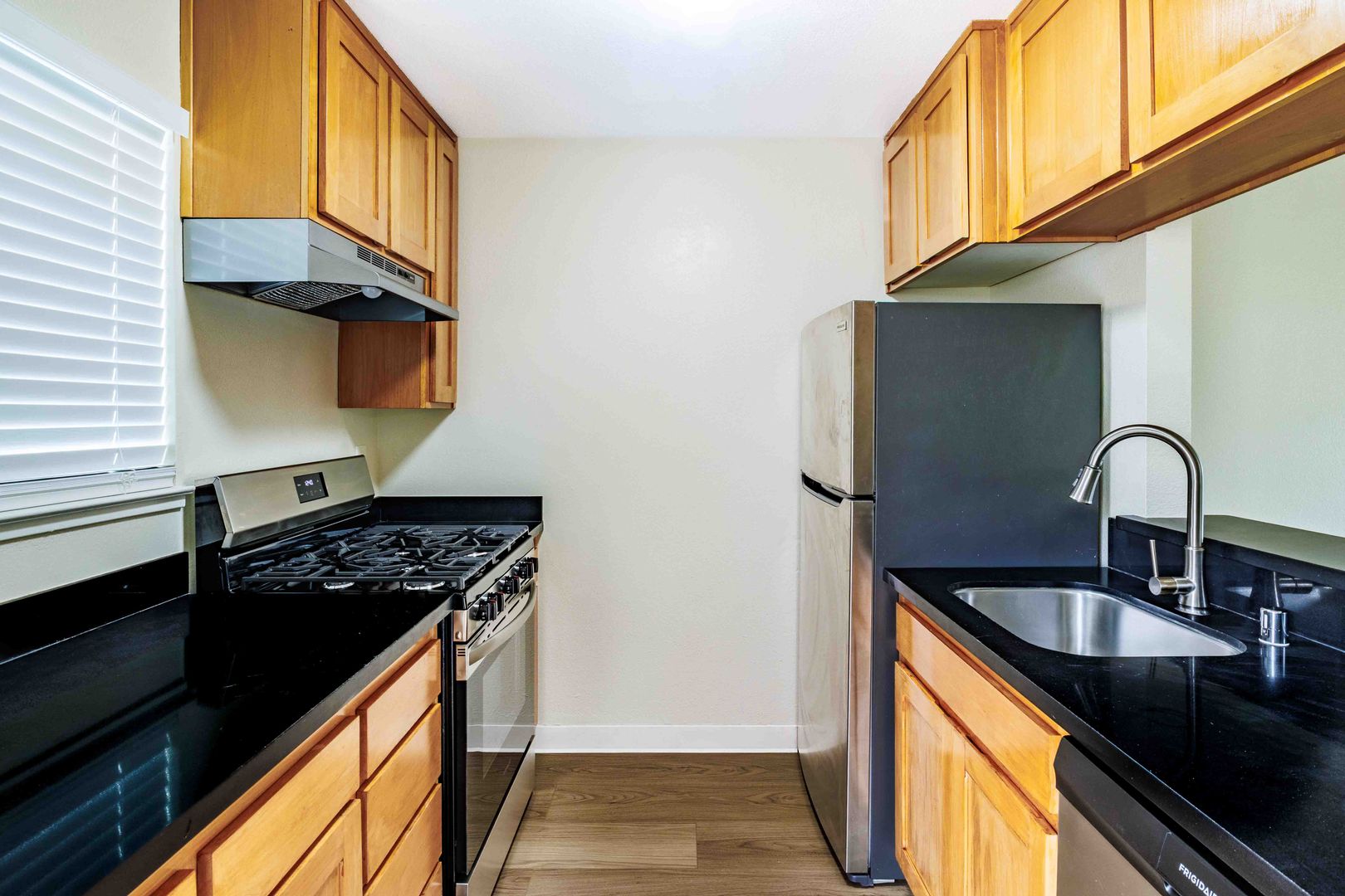 Santa Rosa Apartment: 1106 Prospect Ave