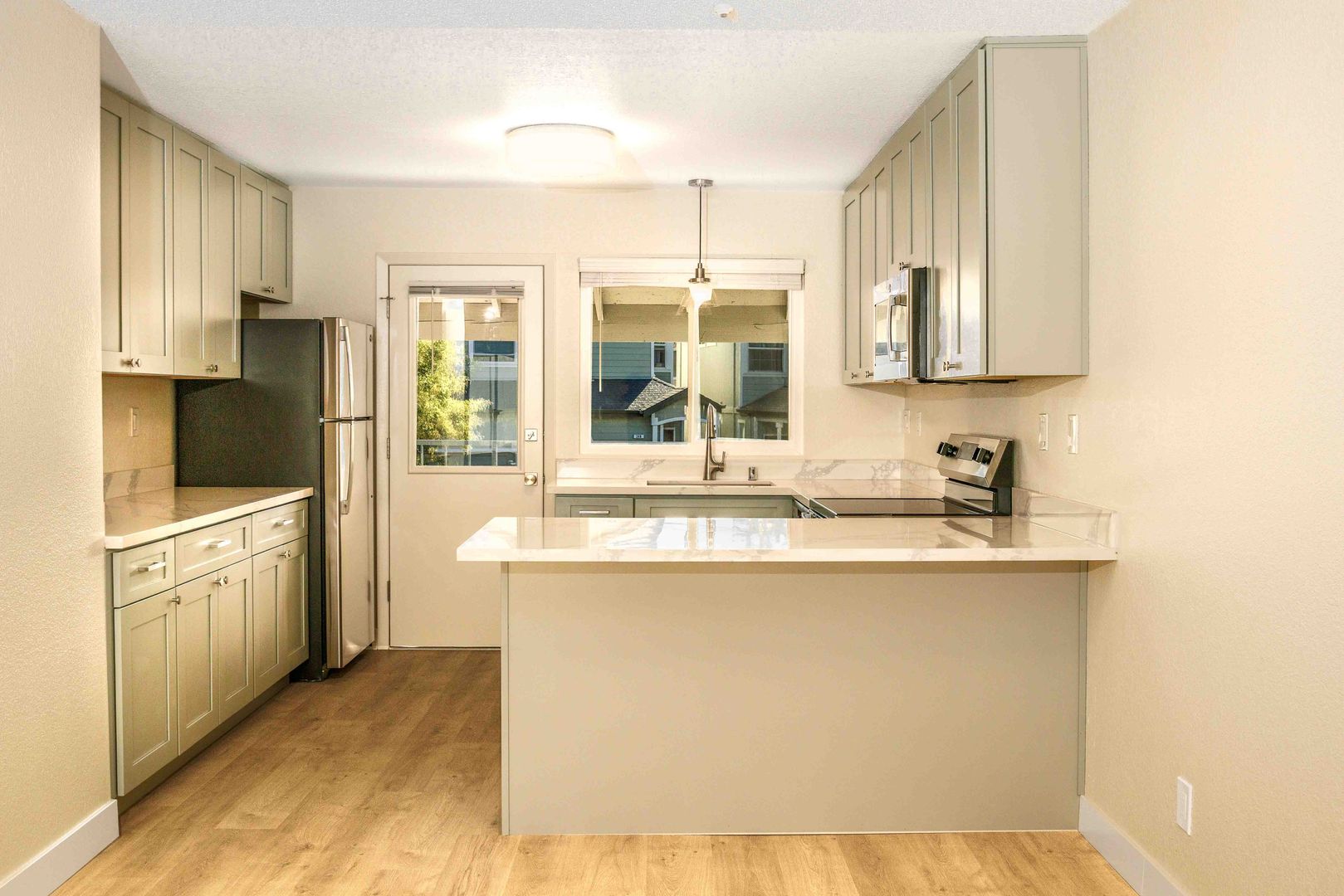 Creekside Village Apartments 6 of 12
