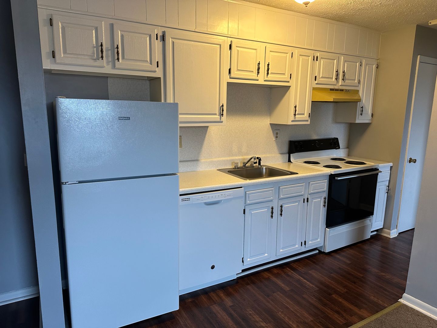 Milton Apartment: 1108 Church St