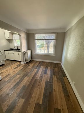 Historic 1-Bd Available – photo 1