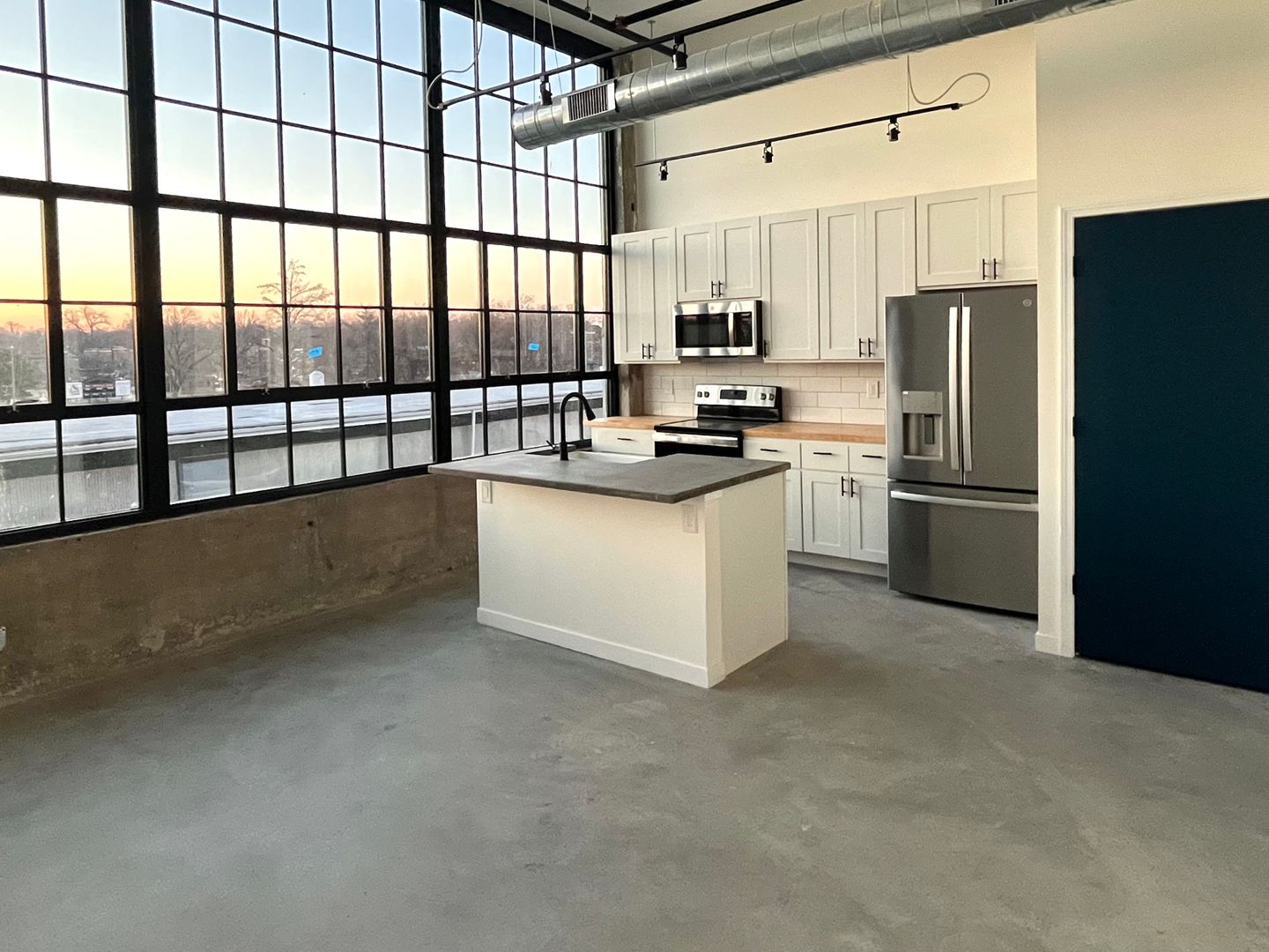 St. Louis Apartment: 2327 Texas Ave
