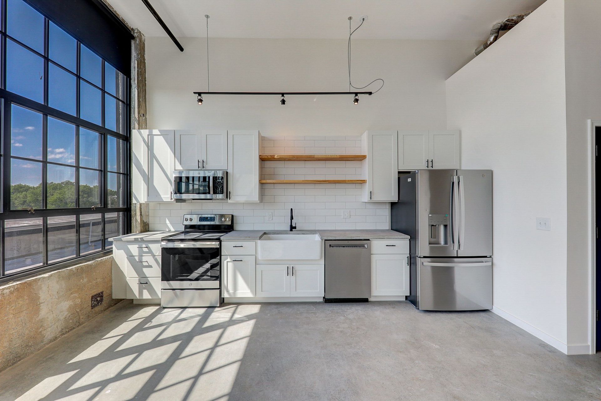The Excelsior Lofts 13 of 35