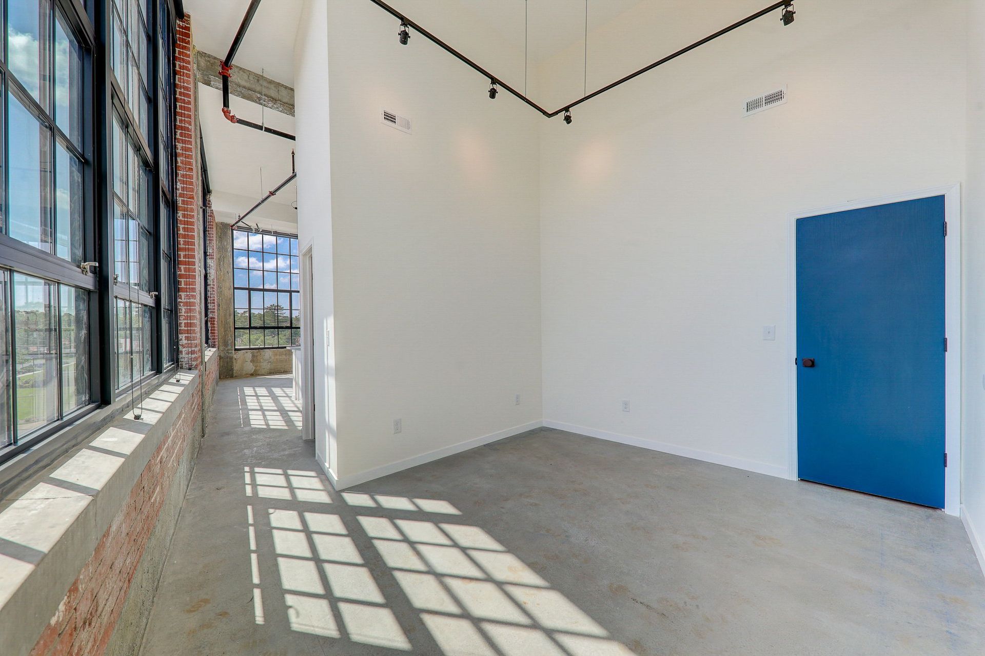 The Excelsior Lofts 9 of 35