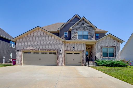 Beautiful 5-bedroom home with spacious open-concept floor plan – photo 1