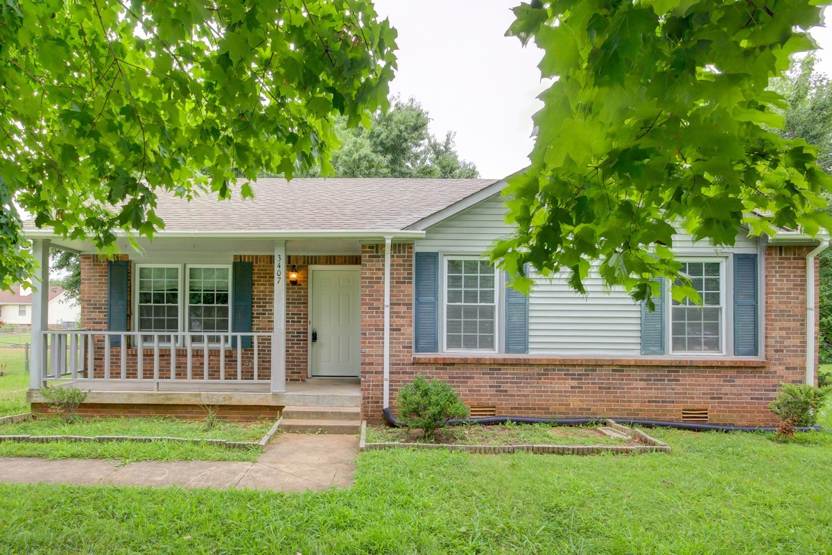 Clarksville House: 3407 Albert Drive