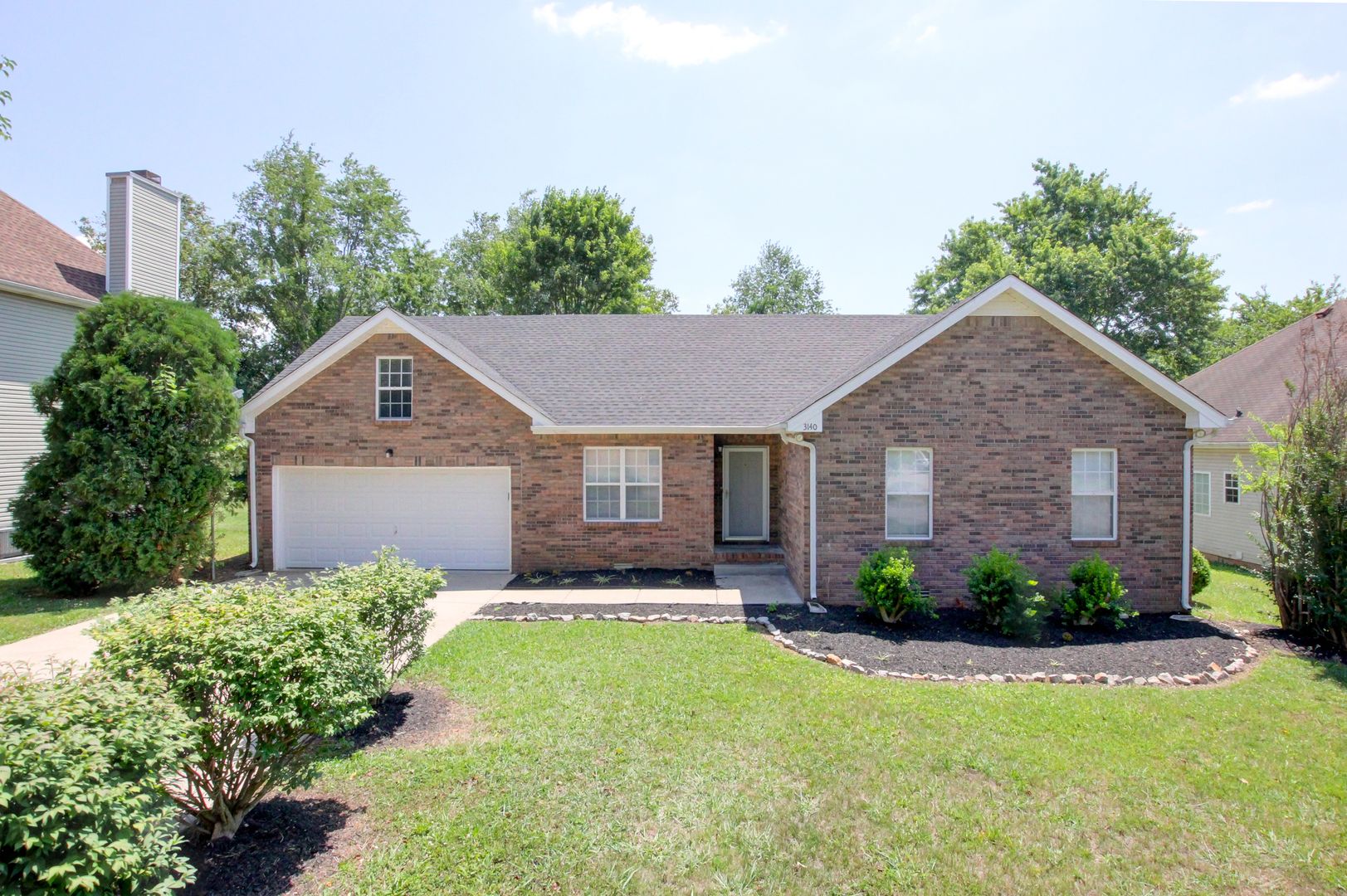 Clarksville House: 3140 Arrow Lane