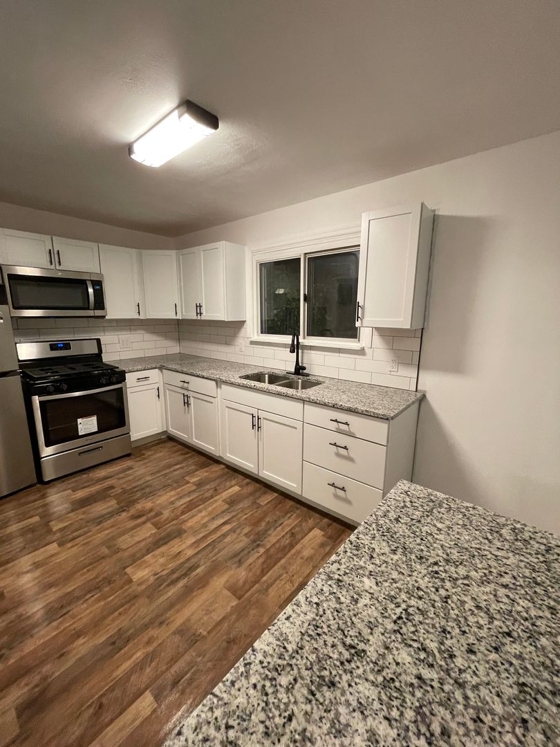 Pittsburgh House: 738 Freeland Street