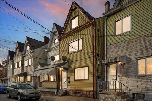 Bloomfield 1 Bed First Floor $1,200 month – photo 1