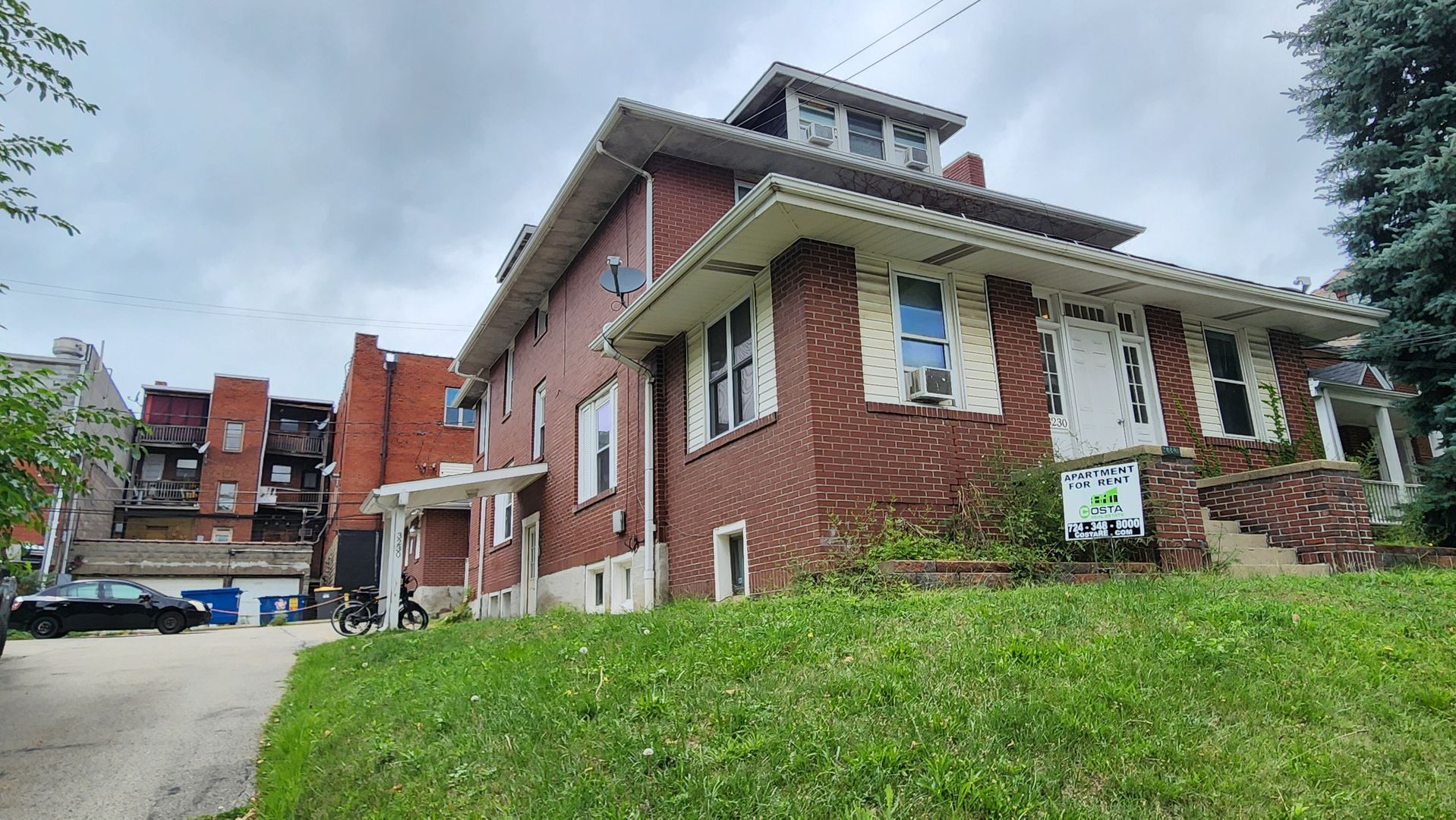 Pittsburgh Apartment: 3230 Wainbell Avenue