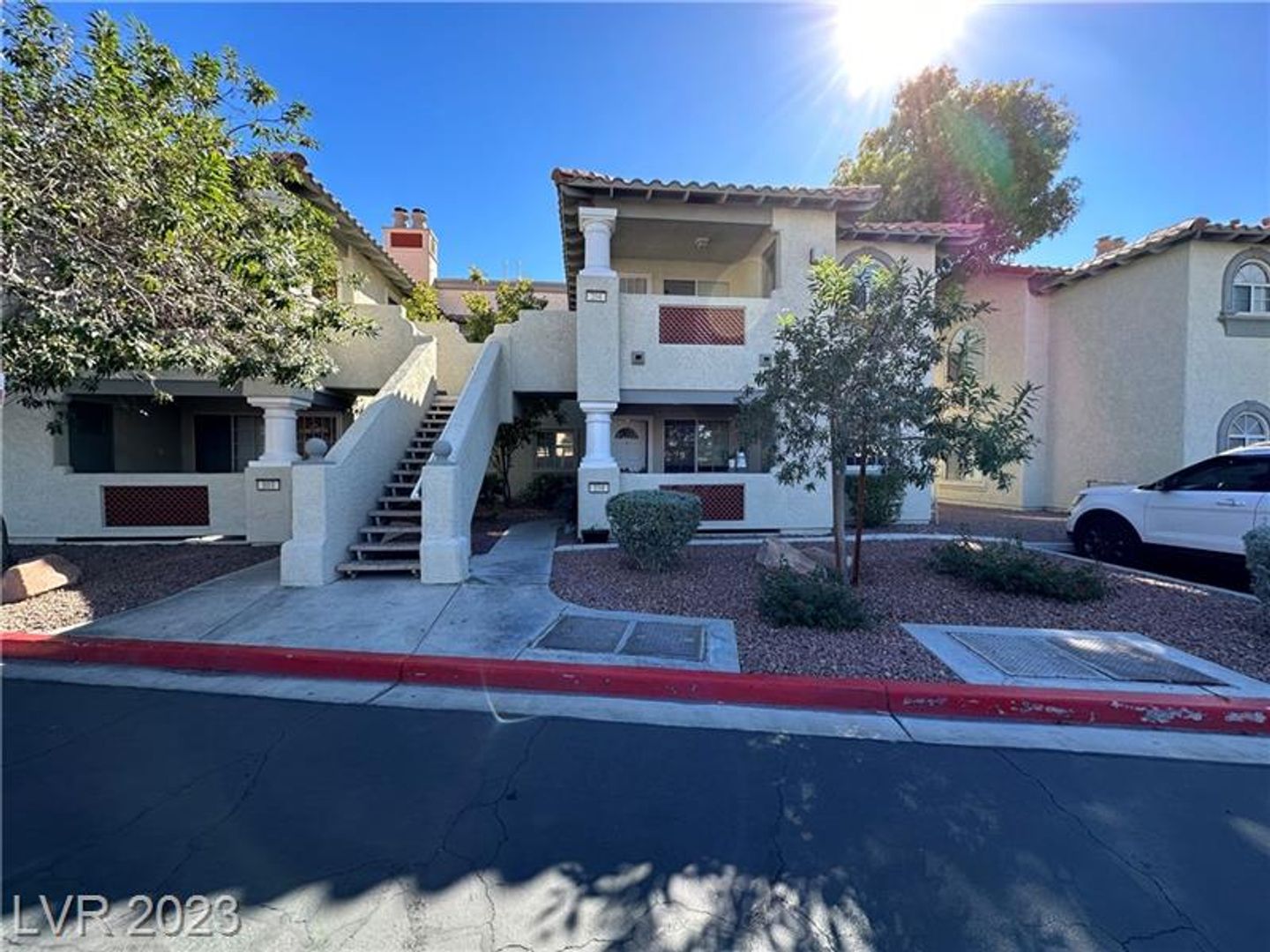 Las Vegas House: 6804 W Elm Creek Dr #204